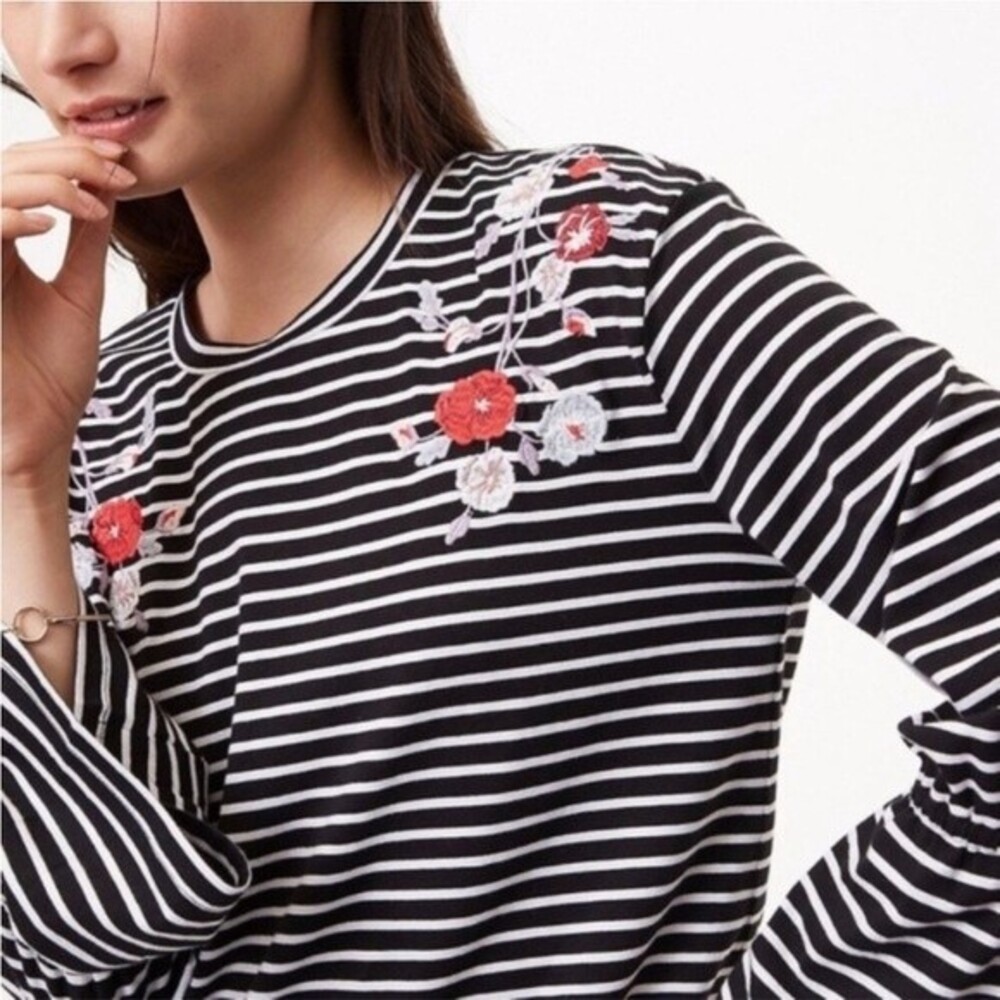 Loft Striped Long Sleeve Blouse Size Small Floral Embroidery Detail - Picture 3 of 7
